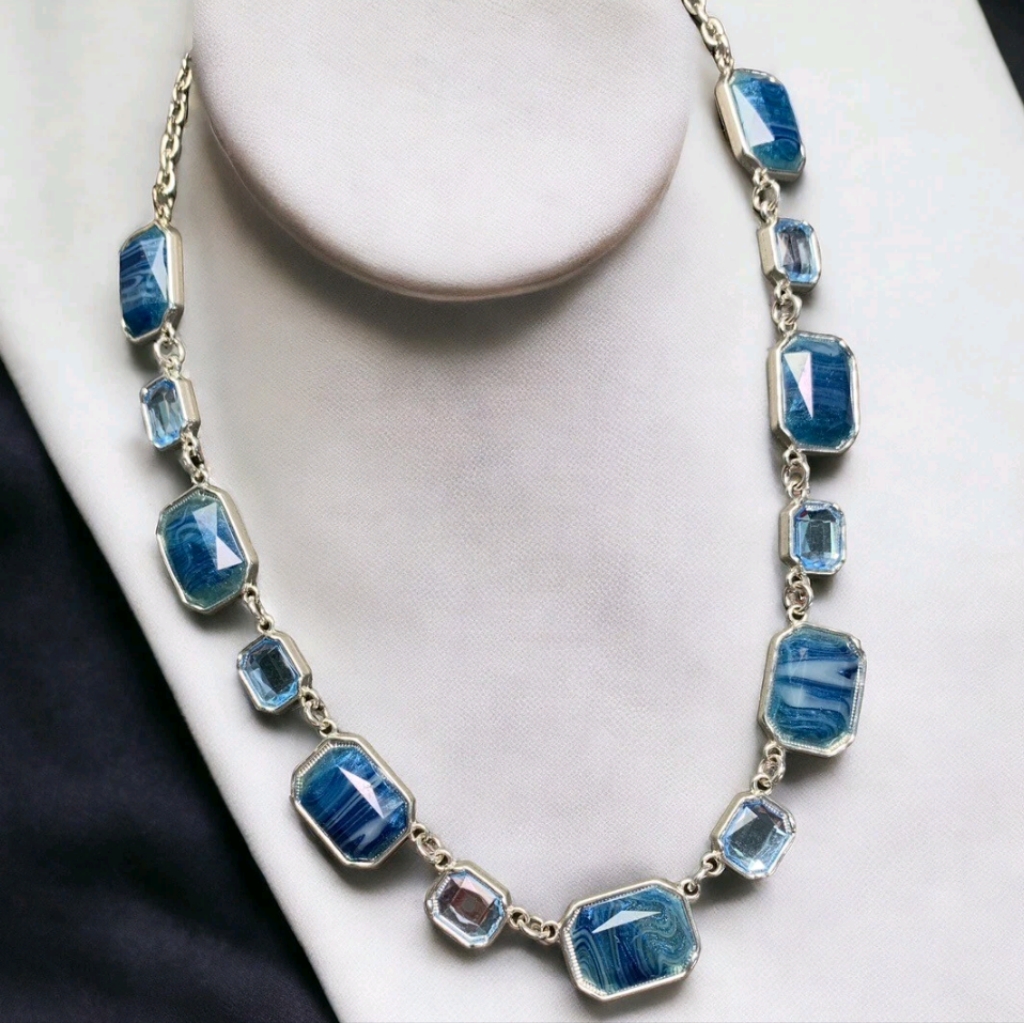 Gloria Vanderbilt Demin Aqua Blue Swirl Crystal Rhinestone Statement Necklace 15$